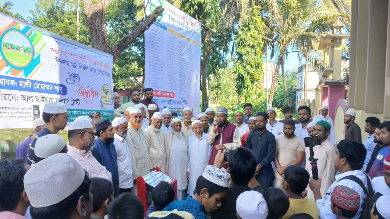 মানবিক কার্যক্রমে স্থানীয় মানুষের অংশগ্রহণ